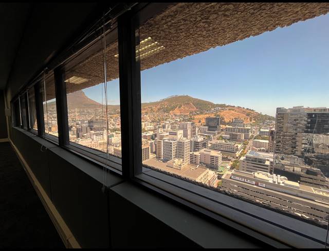 956M² OFFICE TO LET IN CAPE TOWN CITY CENTRE